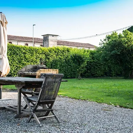 Lecolombare Alloggio per agriturismo *